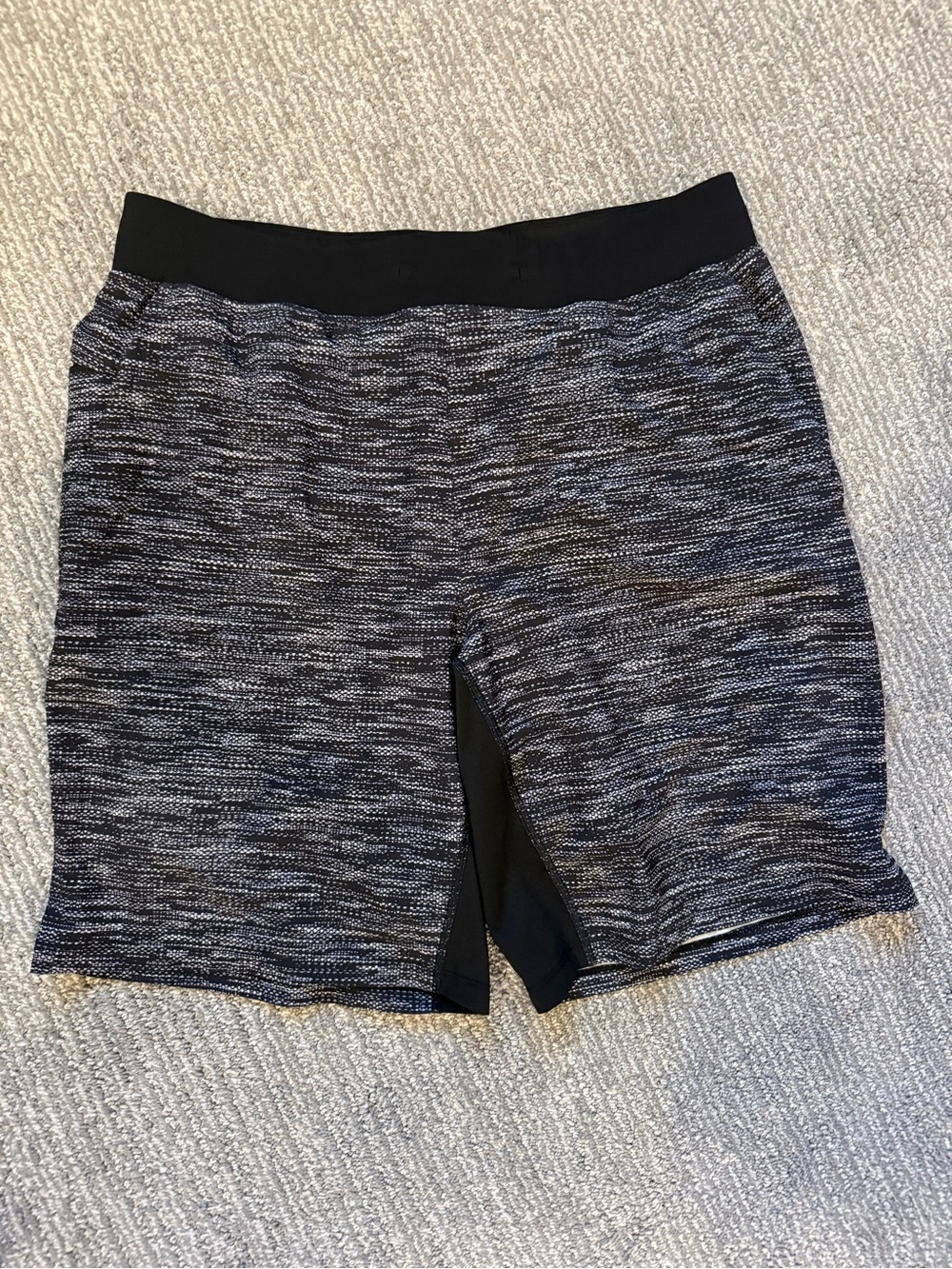 Lululemon T.H.E. Short Lined Men’s XL Heather Black Gray Athletic Running